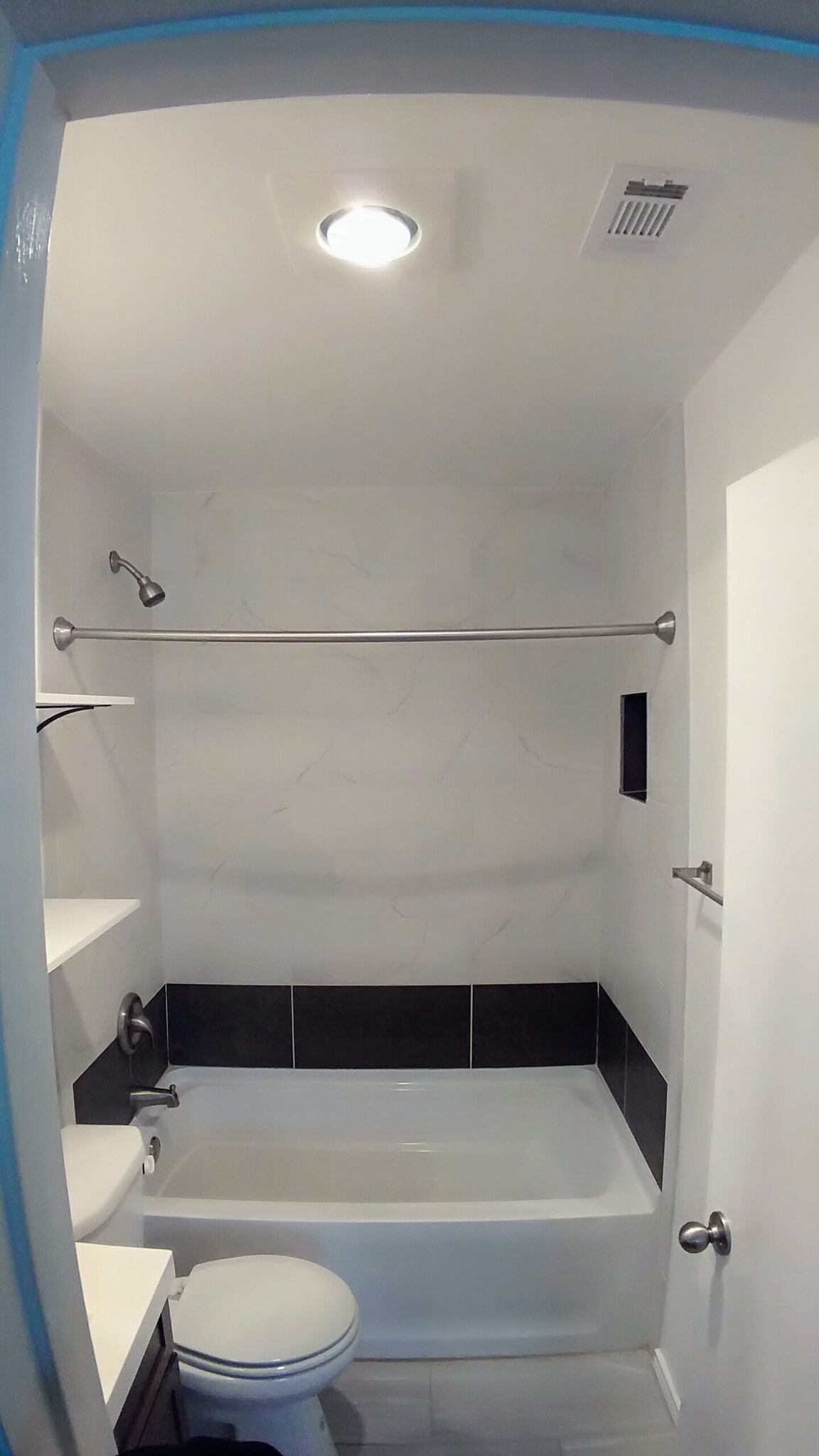 Master bath. - 104 Cockerham St
