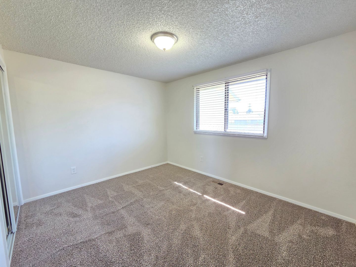 Building Photo - 1707 N Glenn Ct