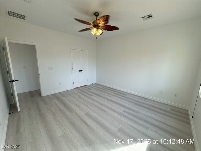 Building Photo - 2335 Meteor Shower St