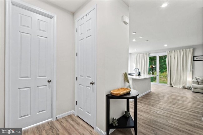 Building Photo - 2848 White Tail Dr