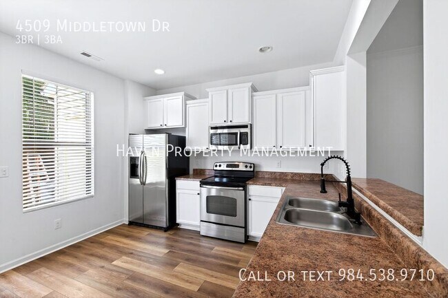 Building Photo - 4509 Middletown Dr