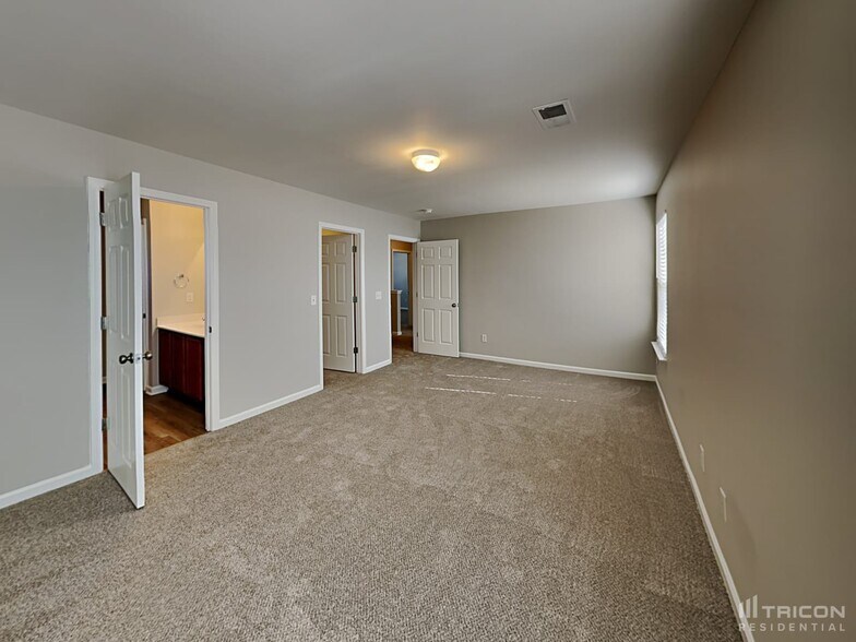 Building Photo - 124 Iron Horse Rd