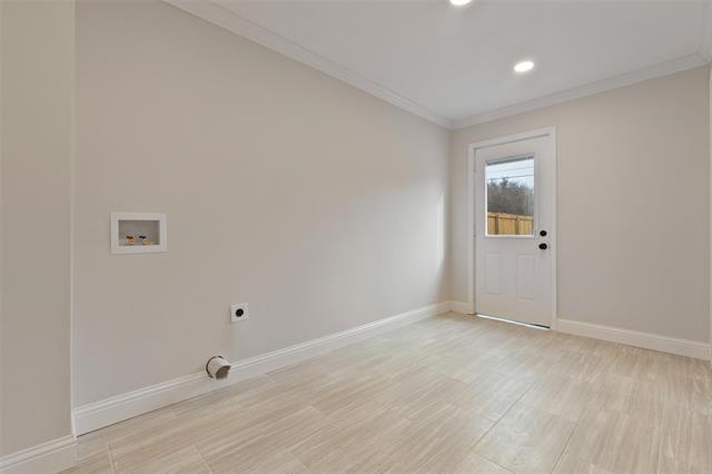 Building Photo - 4816 W Mockingbird Ln
