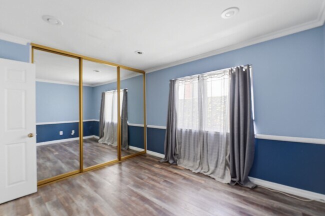 Building Photo - Stunning 4 bedroom, 3bath home, with pool in Laguna Niguel!