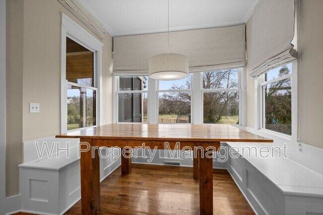Building Photo - 311B 54th Ave N