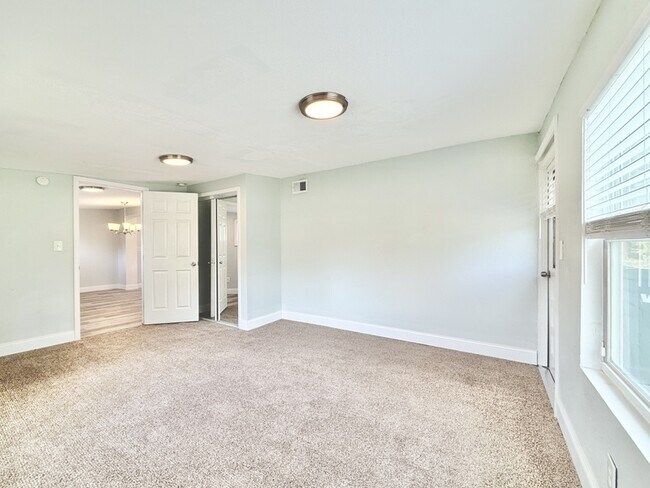 Building Photo - 9401 88th Way N