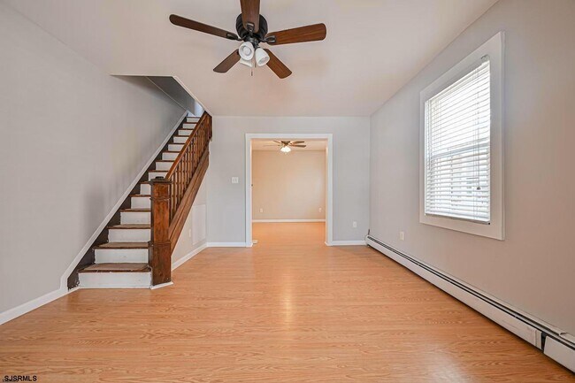 Building Photo - 126 N Harvard Ave