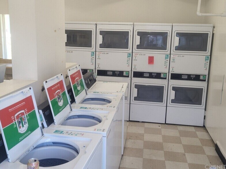 laundry facilities - 1300 Saratoga Ave
