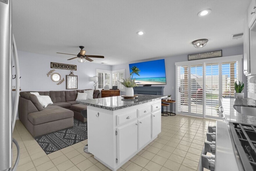 Building Photo - 885 Oakland Hills Dr