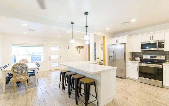 Building Photo - 4214 N 20th St