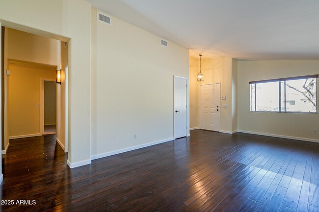 Building Photo - 6347 W Saddlehorn Rd