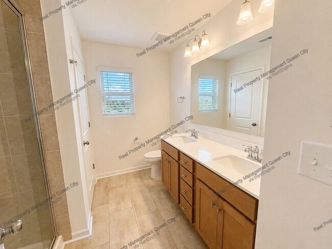 Building Photo - 3105 Lilac Grove Dr