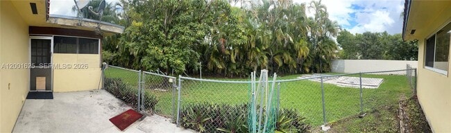 Building Photo - 8445 SW 4th St