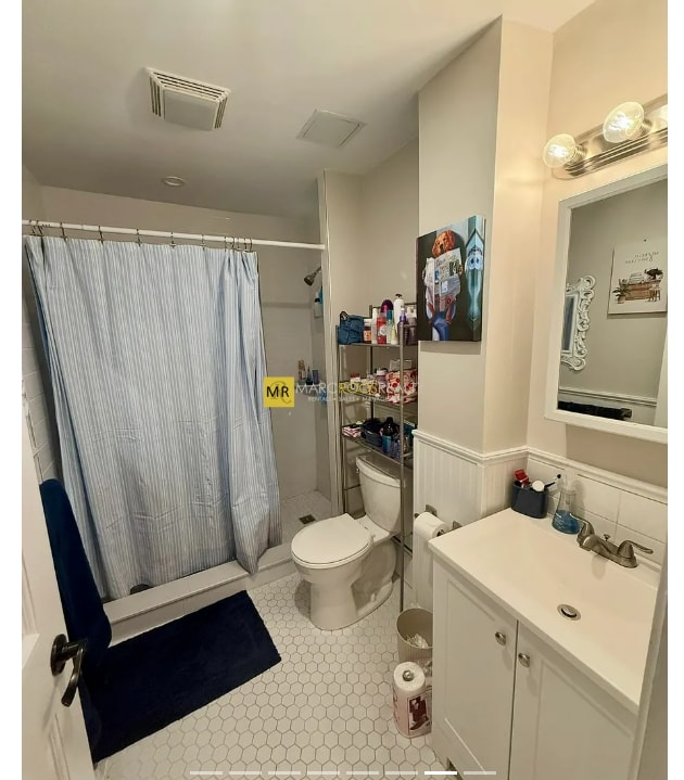 Building Photo - 209 Beacon St