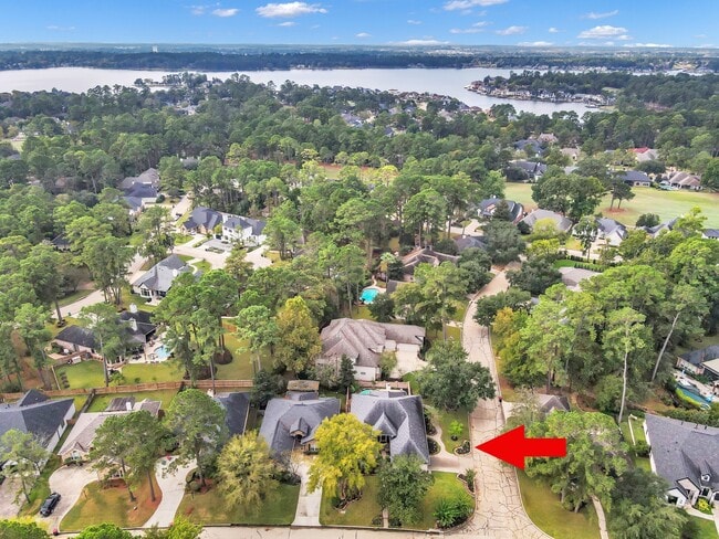 Building Photo - 192 Monterrey Rd W