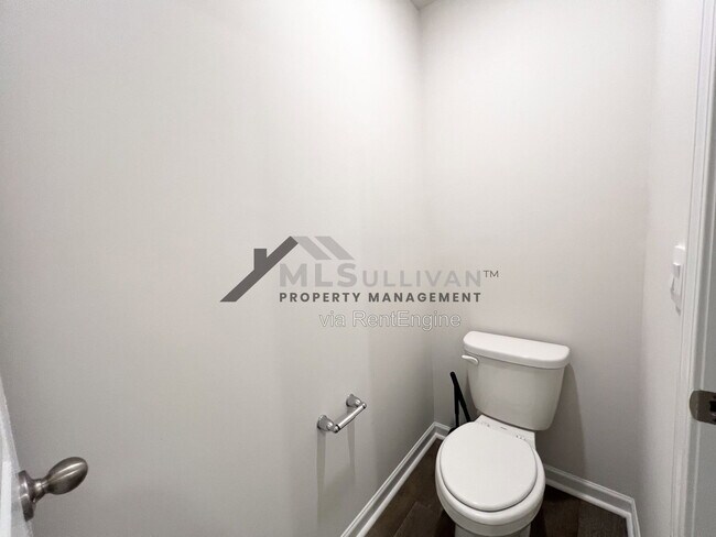 Building Photo - 2932 Egert Dr
