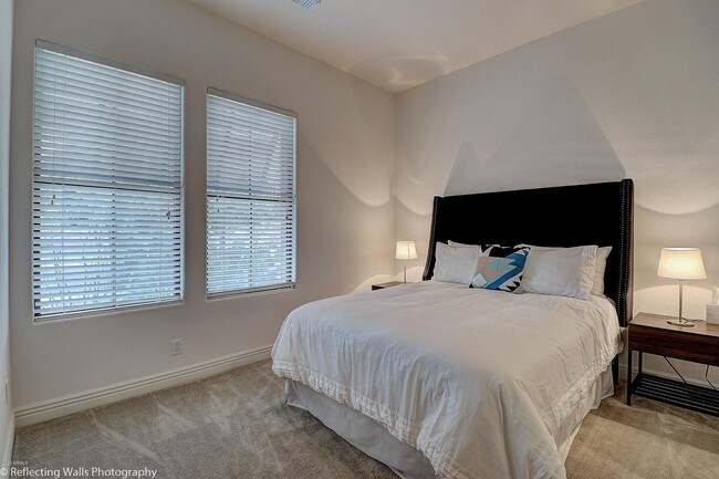 Building Photo - 3163 E Los Altos Ct