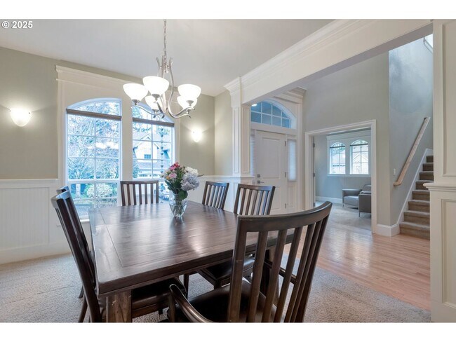 Building Photo - Gorgeous Executive Style Home in Southwest...