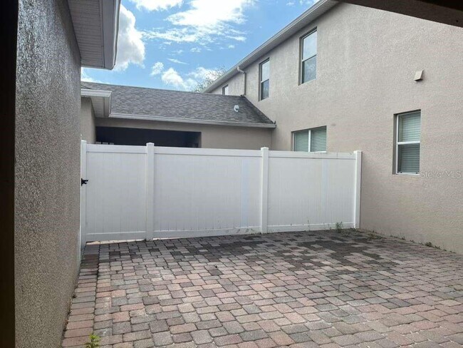 Building Photo - 12825 Gracehill LN