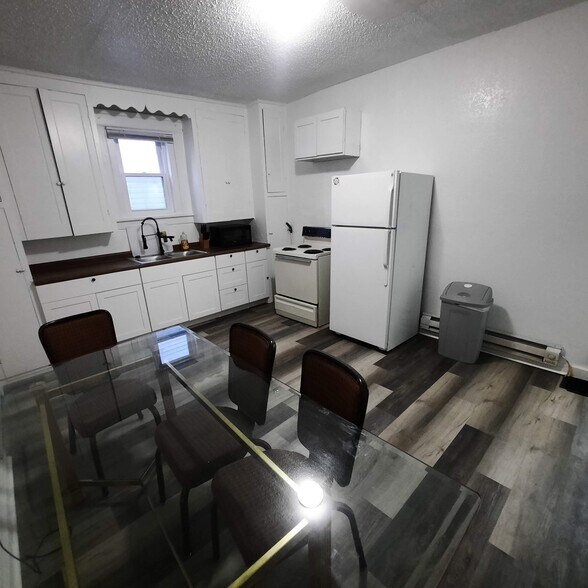 Building Photo - 756 Sullivant Ave