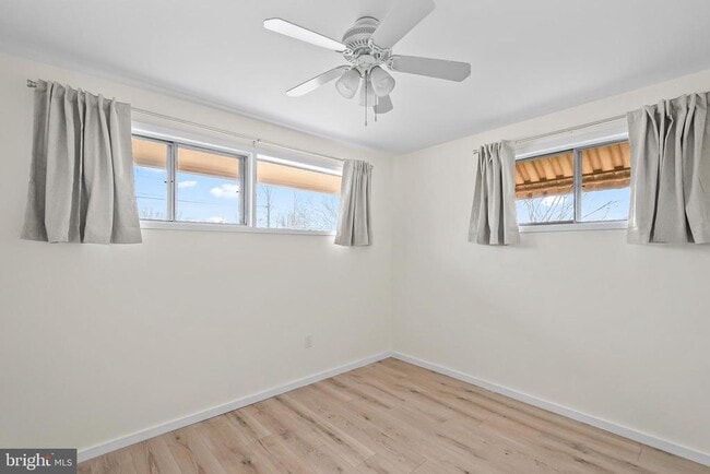 Building Photo - 4512 Lark Ln