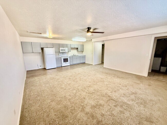 Building Photo - 2-BR Basement Apartment In Washington Includes utilities and all appliances