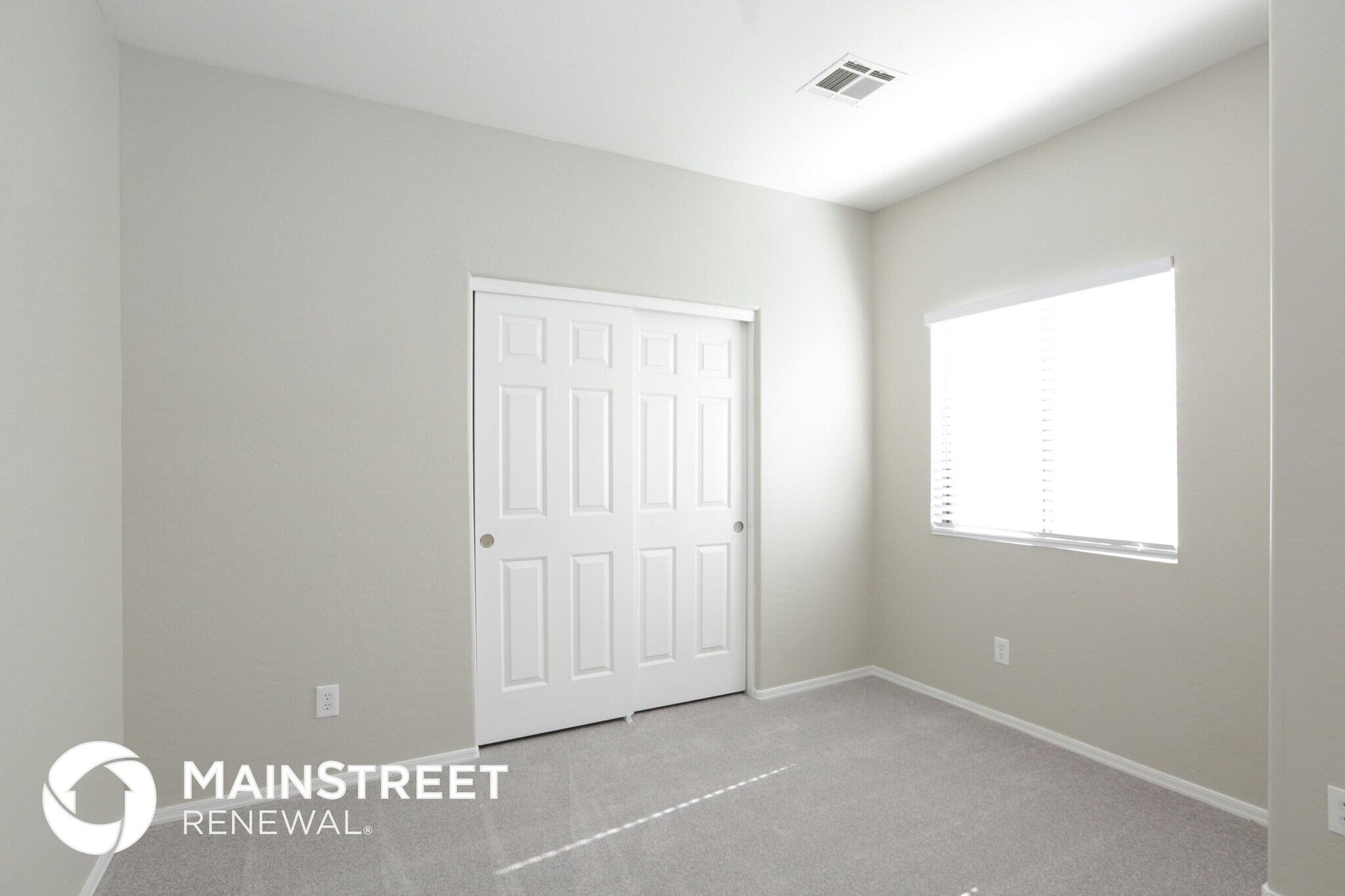 Building Photo - 1016 W Lydia Ln