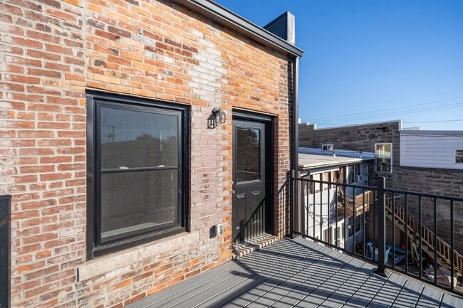 Building Photo - Capel Lofts
