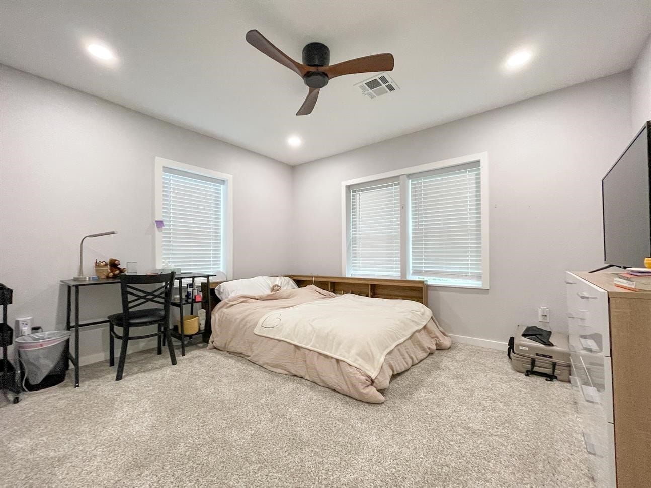 Building Photo - 3010 Cole Ave