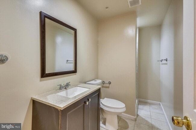 Building Photo - 1004 Gaither Rd