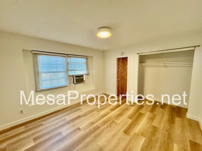 Building Photo - 1296 Grove Ave