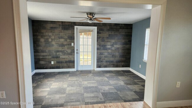 Building Photo - 179 Clairbourne Ave
