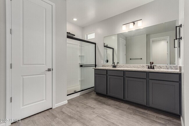 Building Photo - 18021 Avenida del Sol W