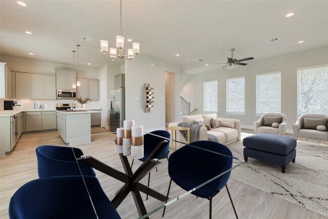 Building Photo - 1741 Cove Cres Ct