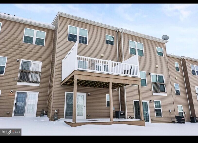 Building Photo - 1265 Elderslie Ln