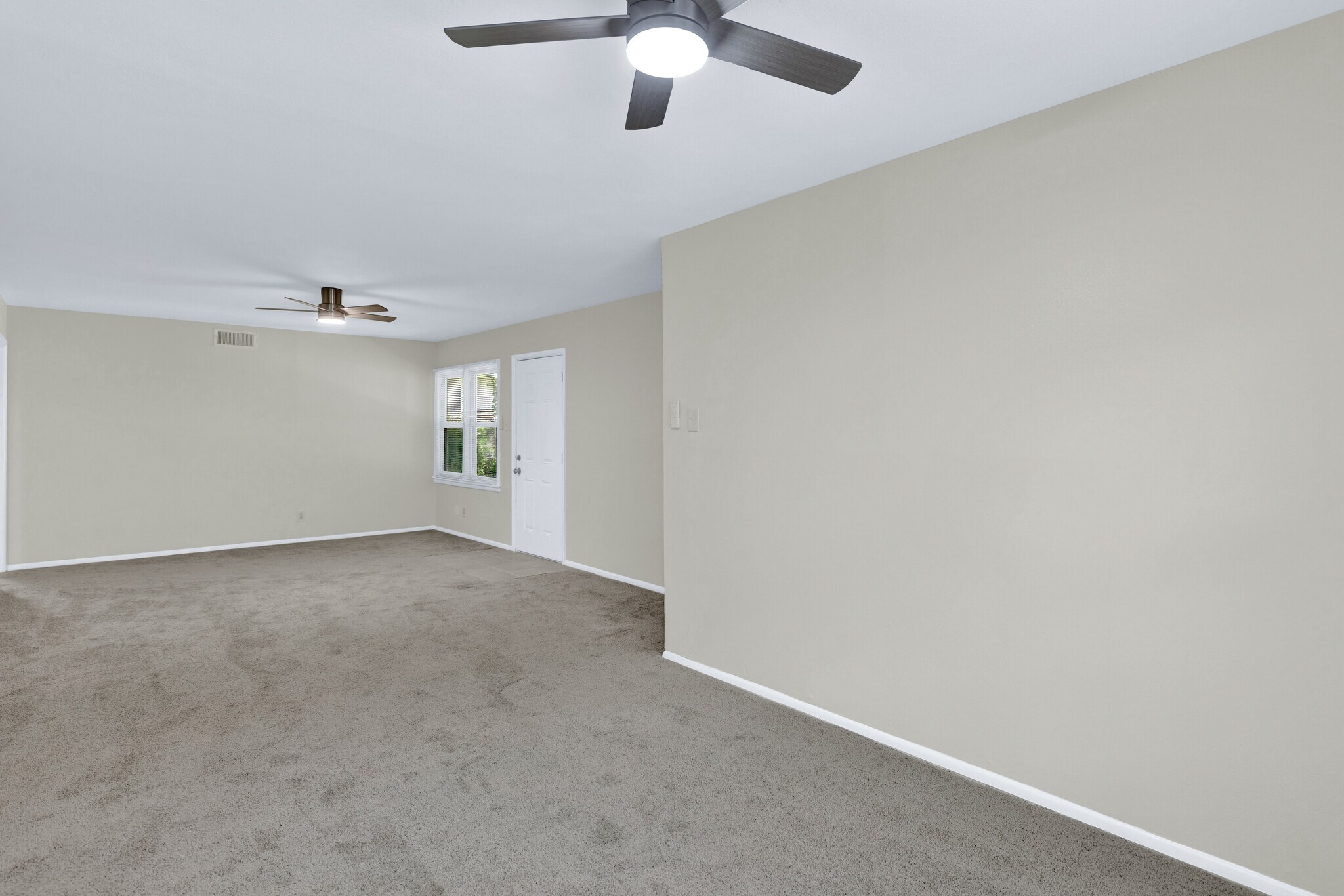 Building Photo - 4014 Sun Valley Dr
