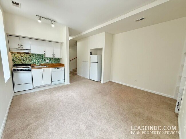 Building Photo - 1532 15th St NW