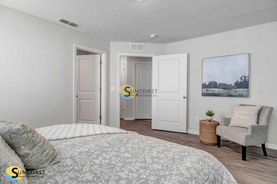 Building Photo - 6474 Sweetbay Ln