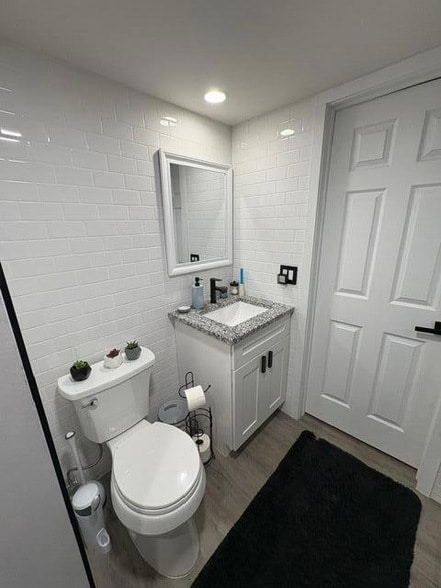 Building Photo - 303 Arabian Rd