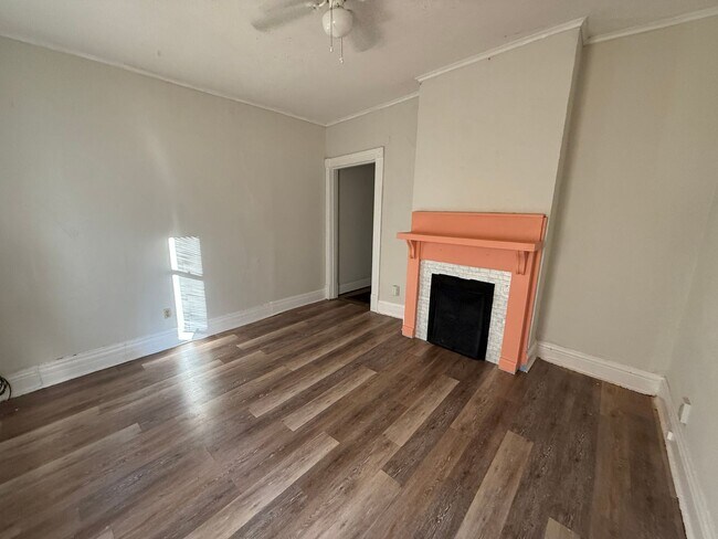 Building Photo - 329-2 Oldham Ave – Available August 2026