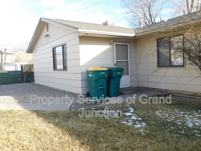 Building Photo - 232 Crawford Ln