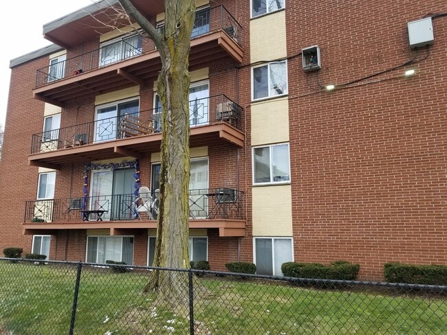 Building Photo - 480 Norfolk St