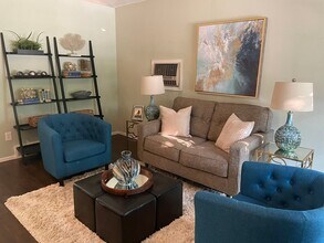 Building Photo - Gorgeous Detached Home in Arlington Meadows