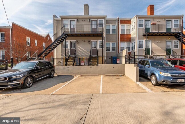 Building Photo - 2215 40th St NW