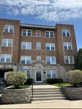 Building Photo - Kilbourn Apartments