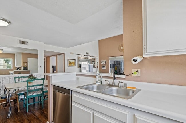 Building Photo - 21305 Nandina Ln