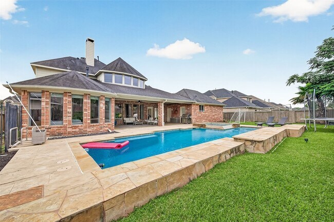 Building Photo - 3510 Artesian Springs Ln