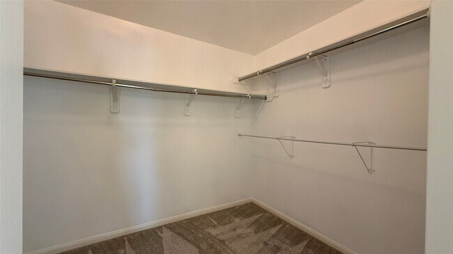 Building Photo - 7206 Bethany Bay Dr