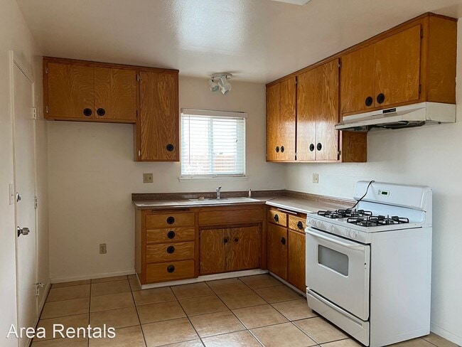 Building Photo - 4 br, 2 bath House - 36361 OLEANDER PLACE