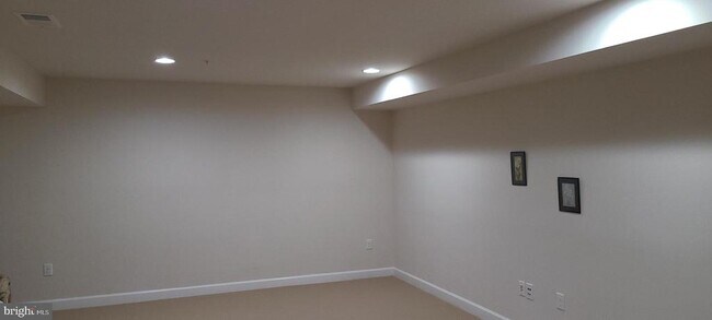 Building Photo - 4506 Nightingale Ct